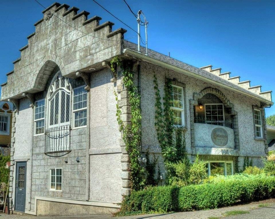 The Castle Villa Chemainus Ngoại thất bức ảnh